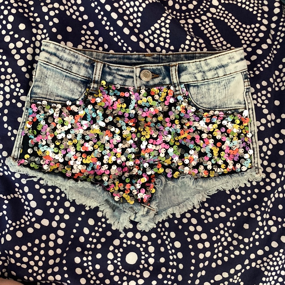 Girls sequin Jean shorts.